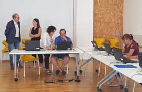 Miguel Chover, concejal de Promoción Económica, visita el proyecto T´Acompanyem