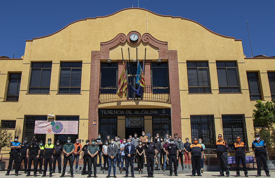 Sagunt guarda un minut de silenci amb motiu del final dels 10 dies oficials de dol en memòria de les víctimes de la COVID-19