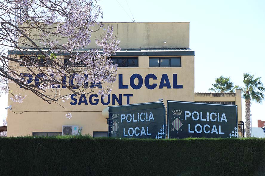 La Policía Local de Sagunto esclarece 4 delitos de falsedad documental relacionada con la conducción de vehículos