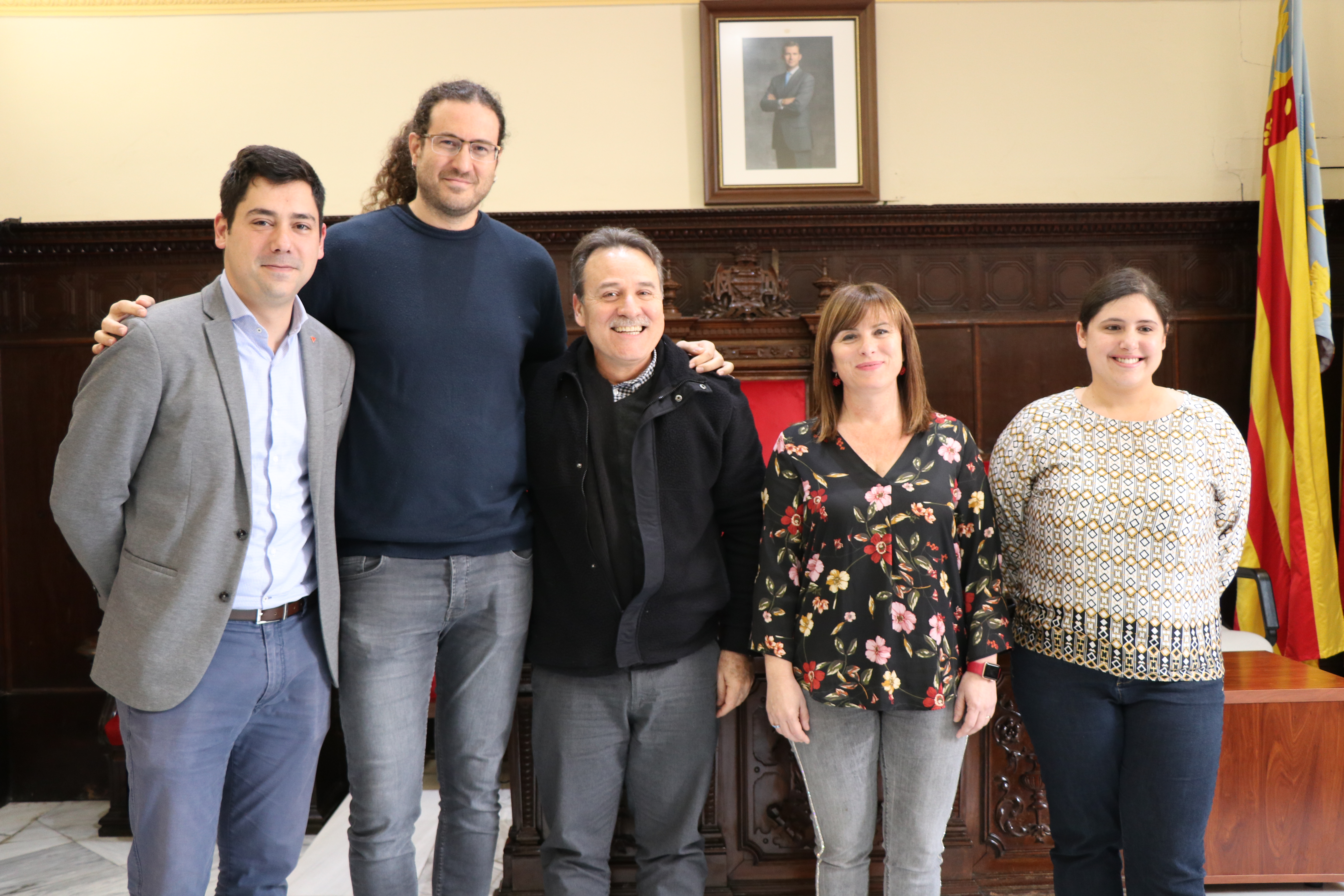 L'Ajuntament de Sagunt rep l'ambaixador de Cuba a Espanya