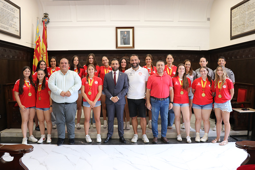 L'Ajuntament de Sagunt felicita el juvenil del BM Morvedre pel campionat d'Espanya aconseguit a casa