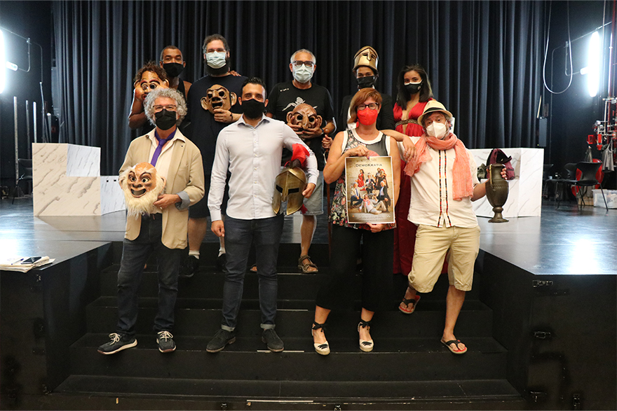 L'alcalde i la regidora de Cultura mostren el seu suport a la companyia local Acteonica Teatre