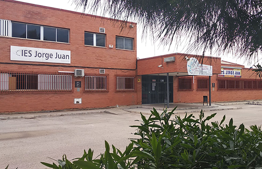 La Conselleria d'Educació, Cultura i Esport convoca beques per a afavorir la presència de dones en determinats cicles formatius de grau mitjà i superior que estan més masculinitzats